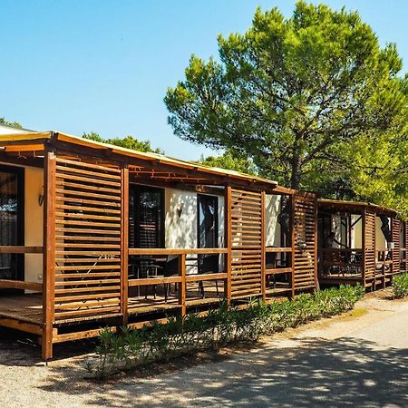 Mediteran Travel Mobile Homes Solaris Brodarica  Ngoại thất bức ảnh