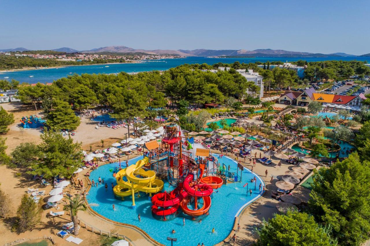 Mediteran Travel Mobile Homes Solaris Brodarica  Ngoại thất bức ảnh