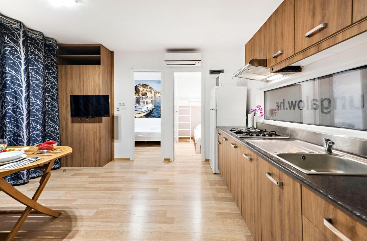 Mediteran Travel Mobile Homes Solaris Brodarica  Ngoại thất bức ảnh