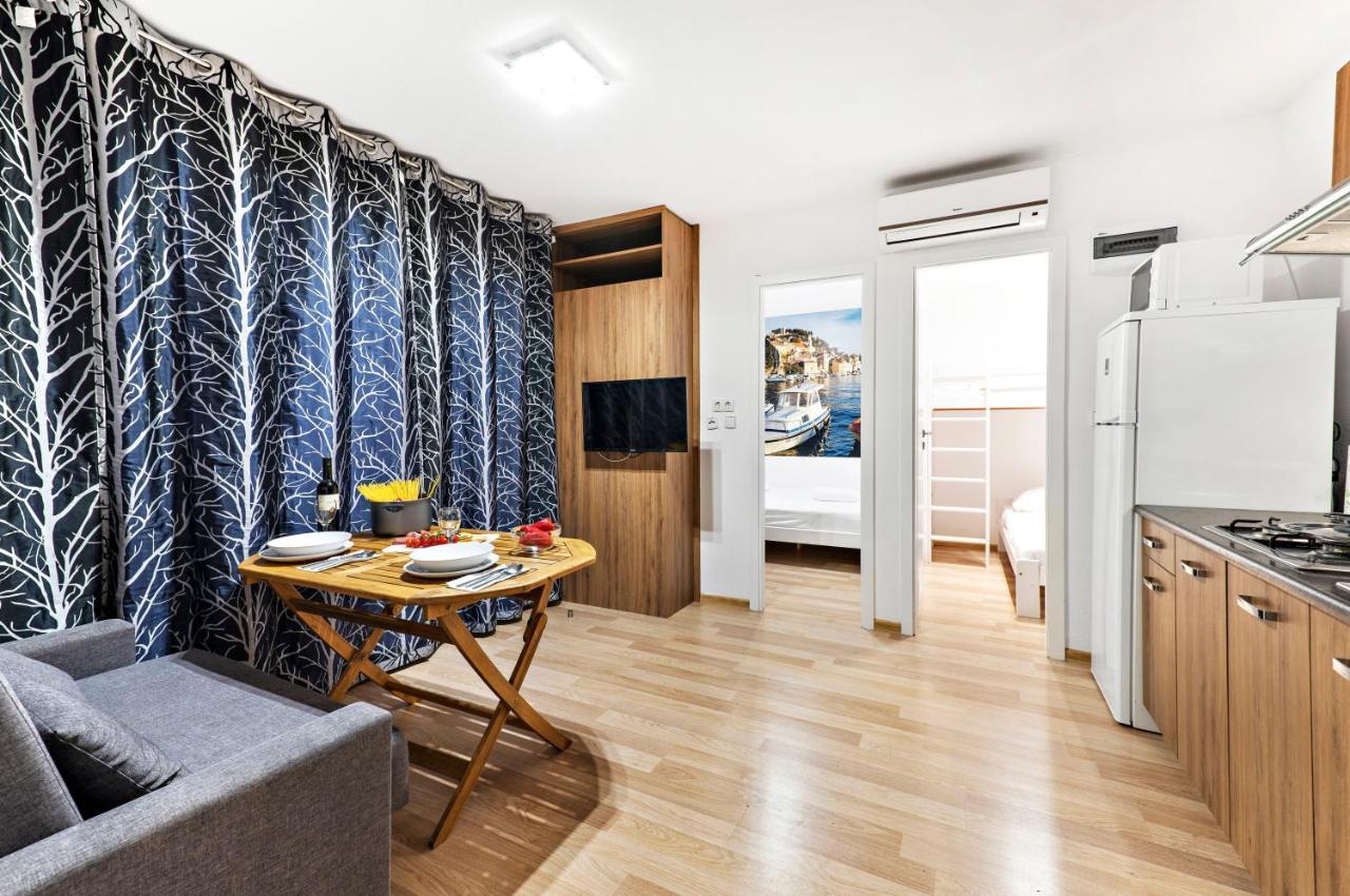 Mediteran Travel Mobile Homes Solaris Brodarica  Ngoại thất bức ảnh