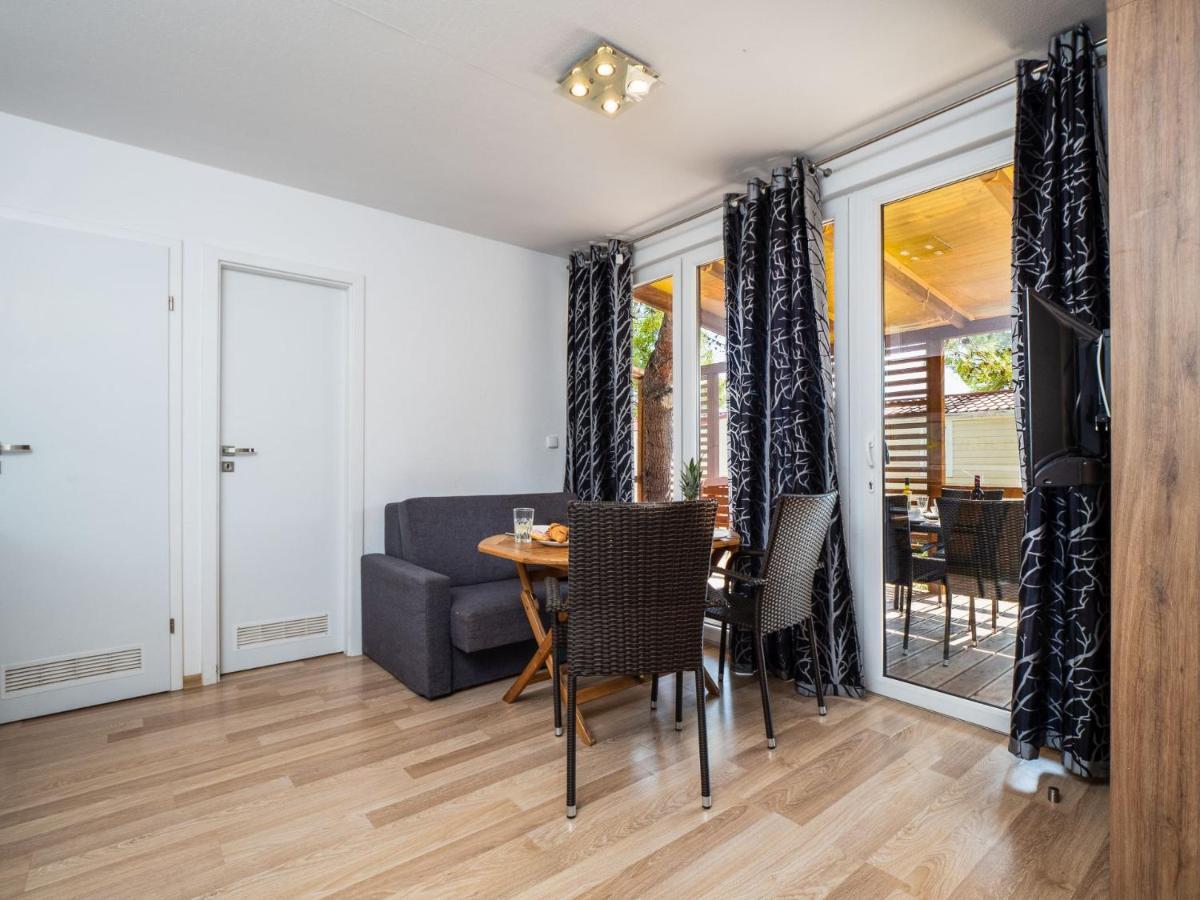 Mediteran Travel Mobile Homes Solaris Brodarica  Ngoại thất bức ảnh
