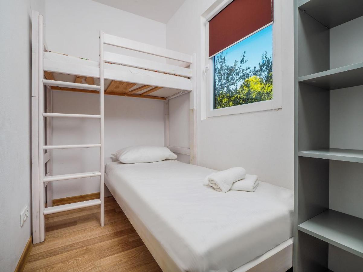 Mediteran Travel Mobile Homes Solaris Brodarica  Ngoại thất bức ảnh