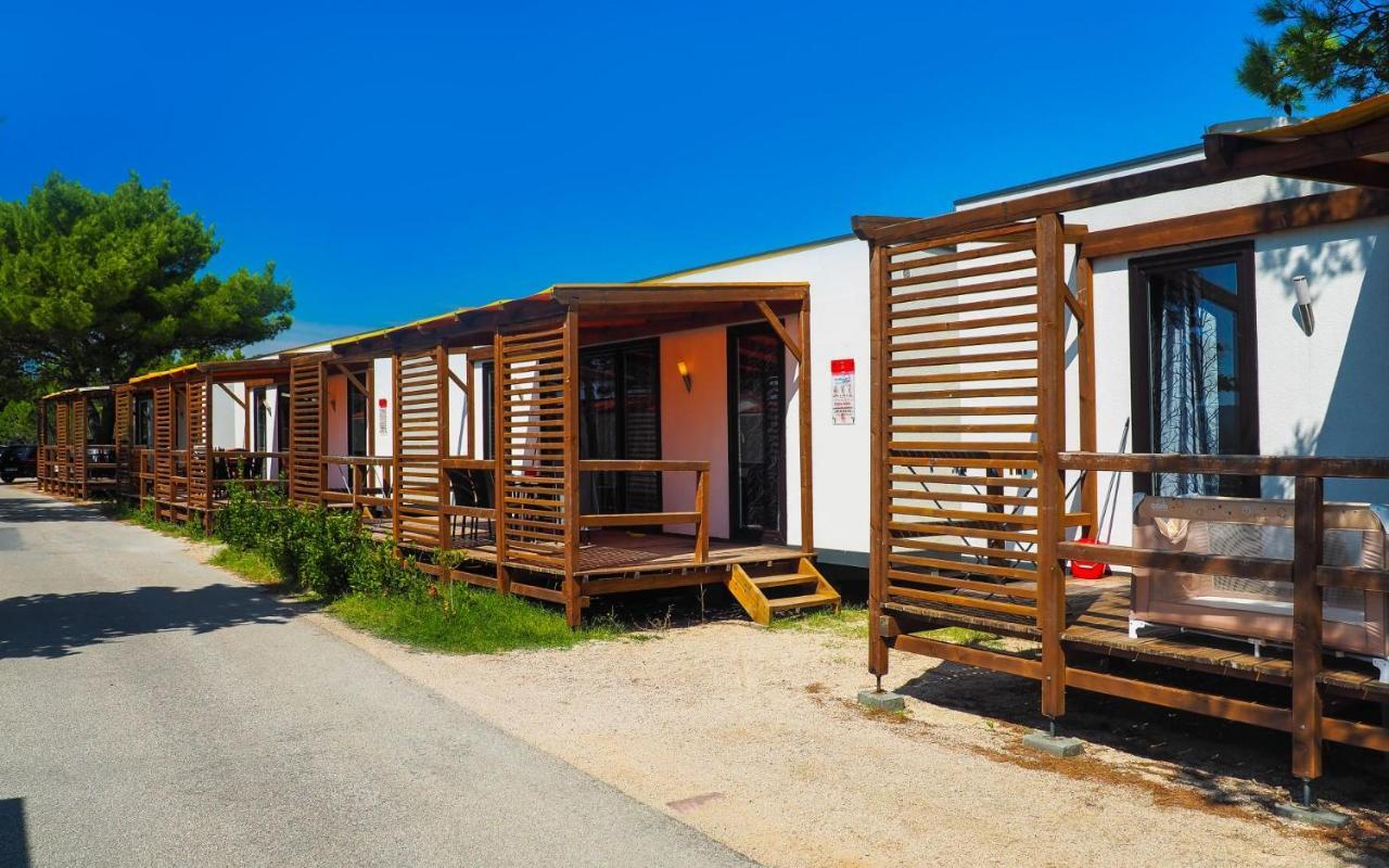 Mediteran Travel Mobile Homes Solaris Brodarica  Ngoại thất bức ảnh
